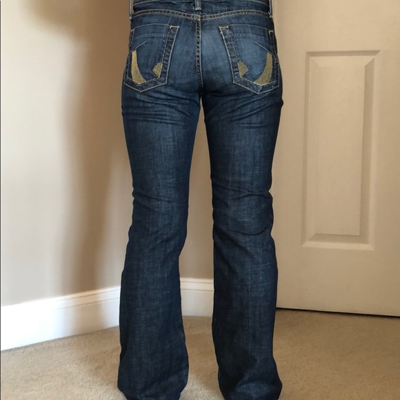 Jeans trimmed in gold - Picture 3 of 8